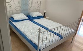 Yumbo Beach Apartment 2 With High Speed Free Internet